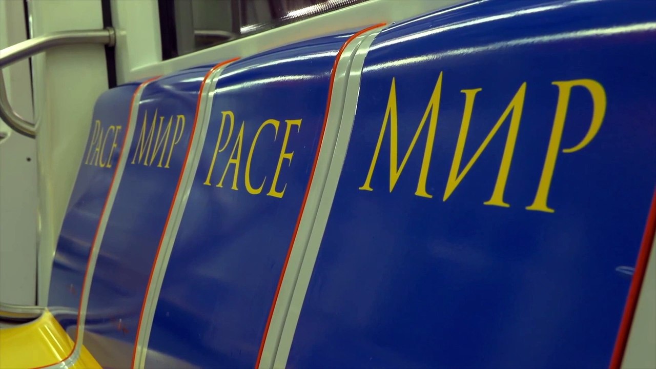 Roma, sui treni della metro A i colori della bandiera ucraina