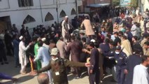 Son Dakika | Pakistan'da camiye düzenlenen bombalı saldırıda can kaybı 56'ya yükseldi