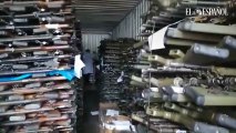 La Policía guarda en un contenedor en Getxo las armas incautadas
