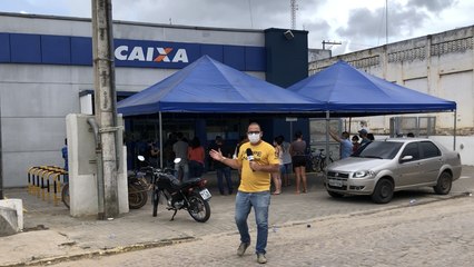 População de Itambé denunciam péssimo atendimento na Caixa