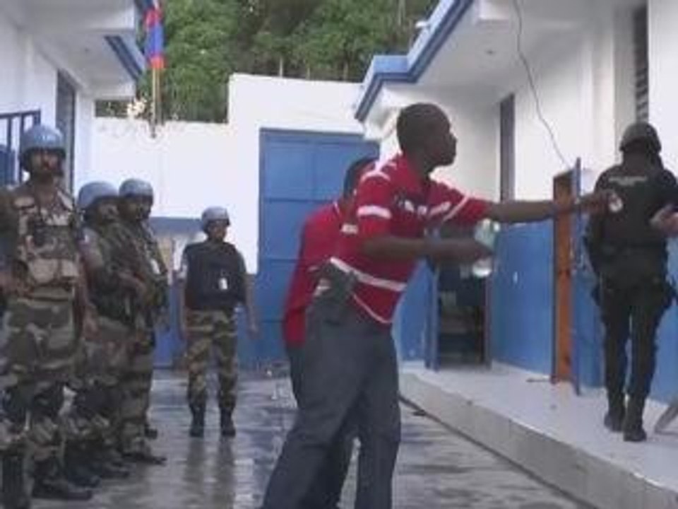 Mass prison break in Haiti, 174 inmates flee after killing guard