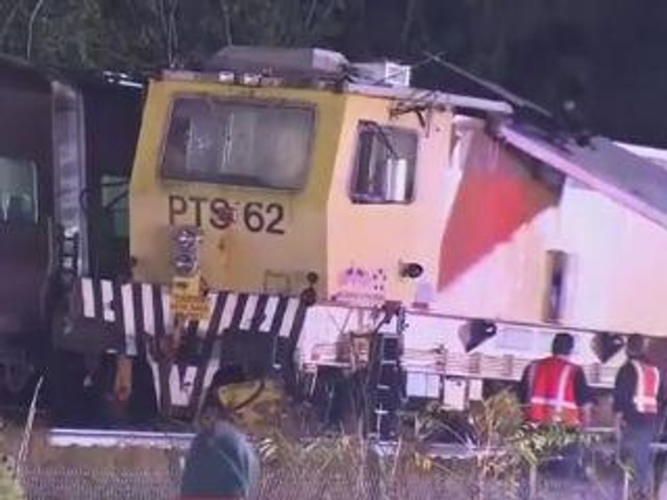 More than 20 people injured in Long Island train derailment