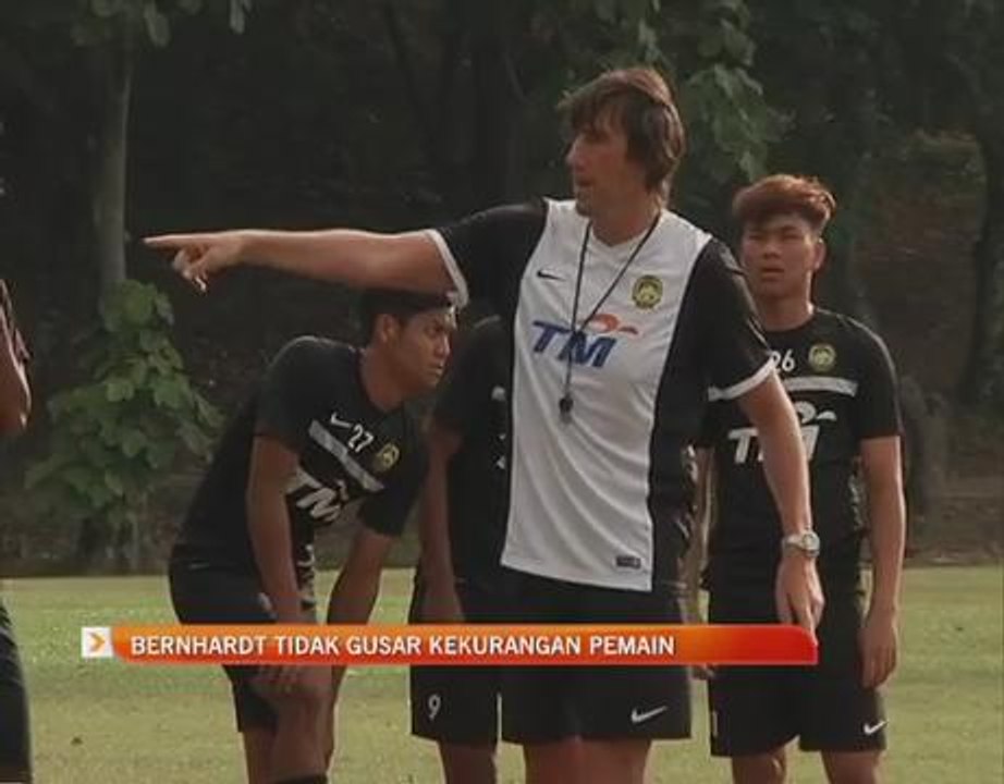 Frank Bernhardt tidak gusar kekurangan pemain