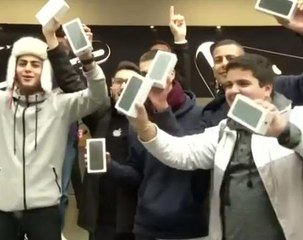 New iPhone goes on sale worldwide