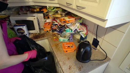 3 Years Without Cleaning - Extreme Home Makeover