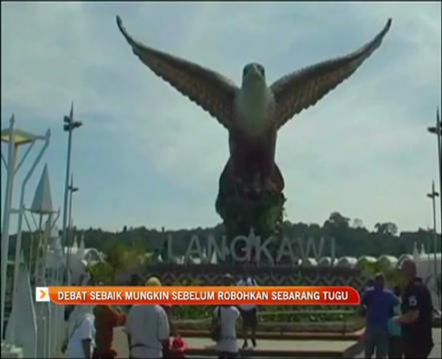 Debat sebaik mungkin sebelum robohkan sebarang tugu