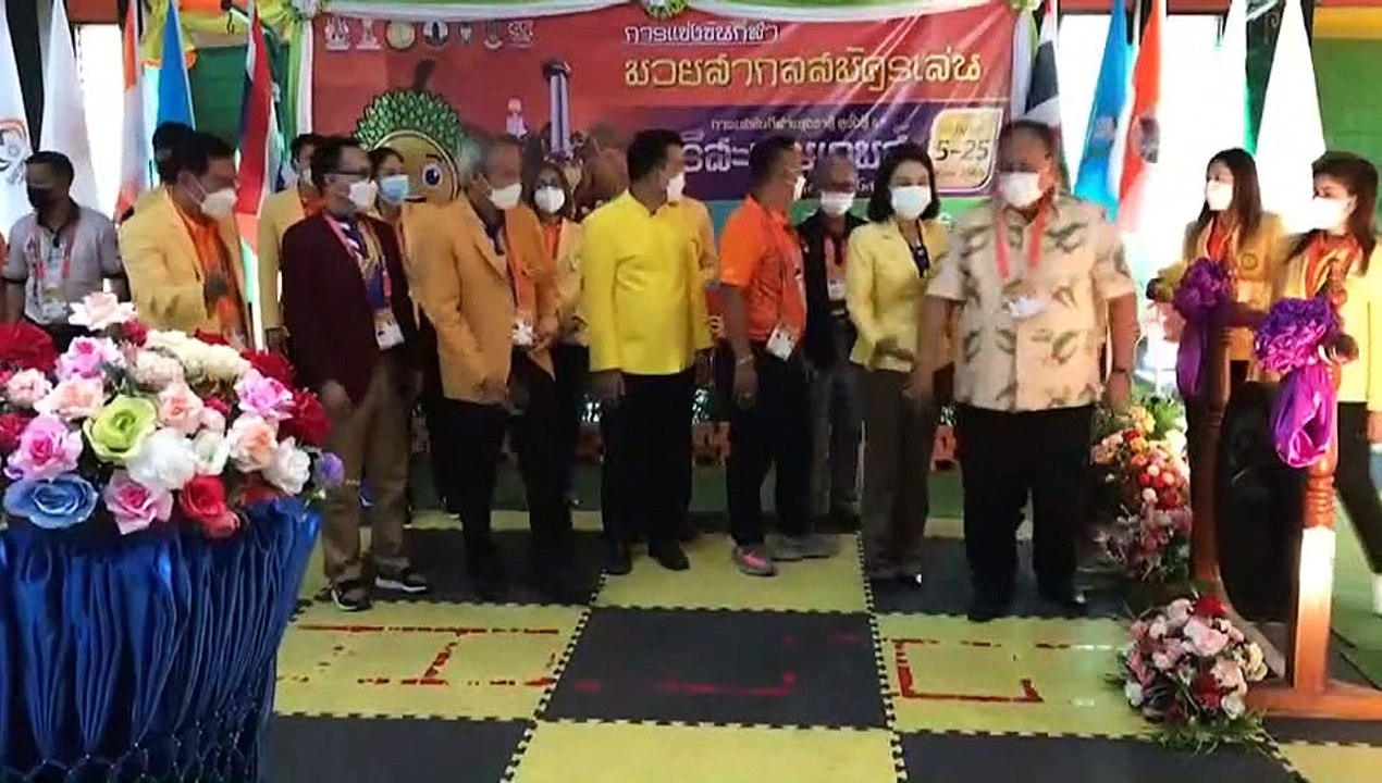 ศรีสะเกษ อมรเทพ สมหมาย ตีฆ้องเปิดแข่งขันมวยสากล...