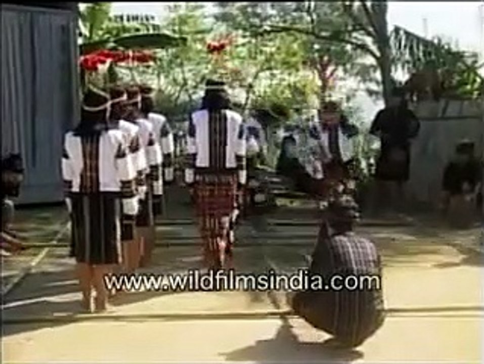 Bamboo dance