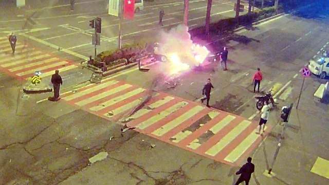 Otomobil ile kamyonet çarpıştı: 1 ölü, 3 yaralı