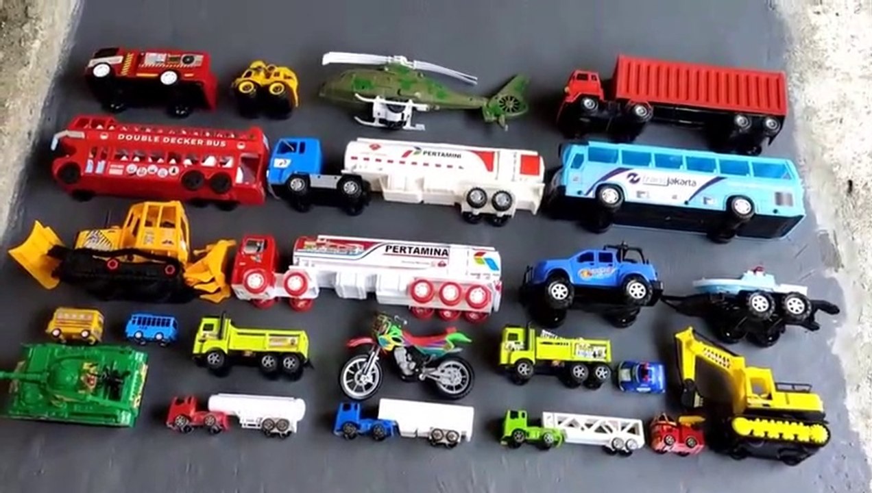 Mobil pemadam kebakaran beko helikopter Truk tronton bus tingkat truk pasir truk molen tayo Part 8