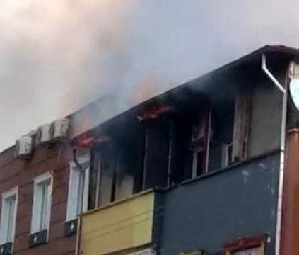 Son Dakika | Çatı katında çıkan yangın maddi hasara yol açtı