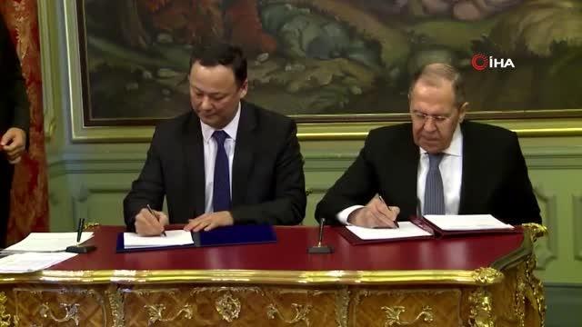 Son dakika haber: Rusya Dışişleri Bakanı Lavrov: Zelenskiy, RusyaNATO arasında çatışmayı kışkırtmaya çalışıyor