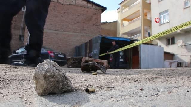 Son dakika haberi! Husumetli iki kişi arasında çıkan silahlı kavgada 1 kişi yaralandı