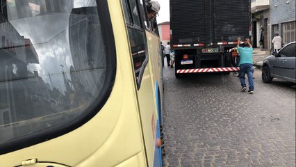 O CAÓTICO TRÂNSITO DE ITAMBÉ