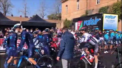 Ciclismo, Strade Bianche: la partenza da Siena