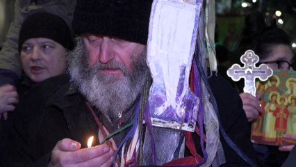 Guerra in Ucraina, a Belgrado in migliaia in piazza per sostenere Putin