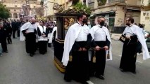 Vídeo:  los cantos del coro de capilla jerezano en el Vía-crucis extraordinario de Málaga