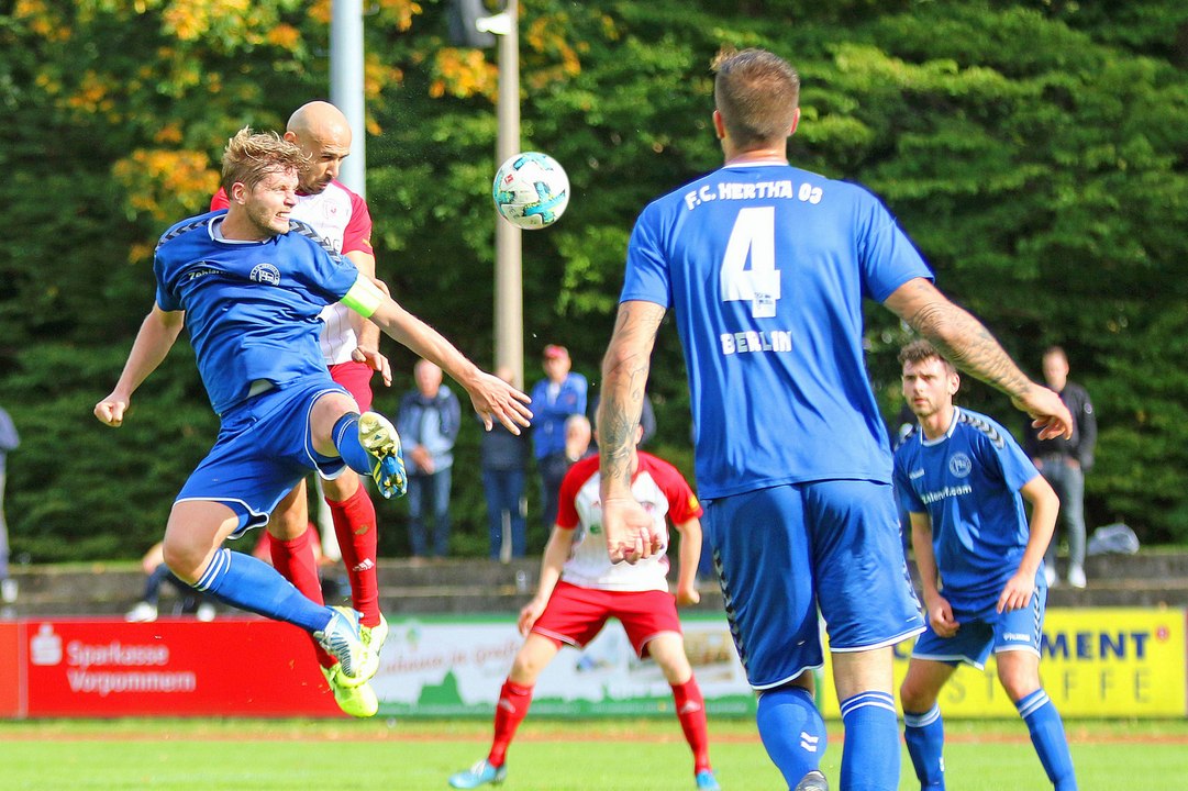 Klatsche im Topspiel: Blau-Weiß 90 kassiert ein halbes Dutzend Tore
