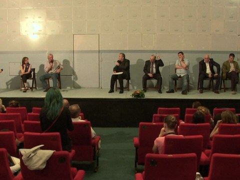 Whistleblowers take centre stage in Romanian anti-graft play