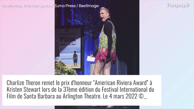 Kristen Stewart : Soutien-gorge et ventre apparents face à Charlize Theron qui ose la mini-jupe à franges