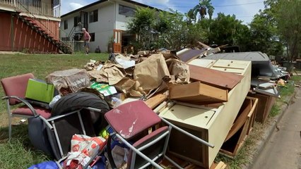 Queensland's flood deaths climbs to 11 as woman's body found