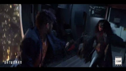 Batwoman 3x13 - Clip from Season 3 Episode 13 - A Fight For Family
