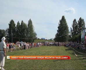 Sambut hari kebangsaan dengan melontar 'najis lembu'