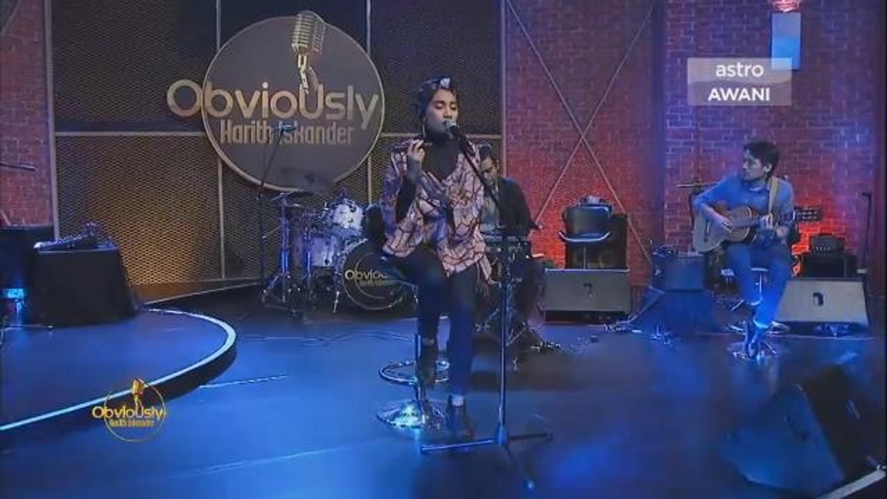 "Crush" by Yuna (Acoustic version)