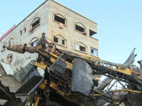 Israeli bombs Gaza Strip, hits a workshop