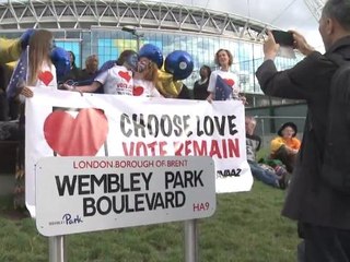 Download Video: 'All you need is love,' sing EU Remain campaigners