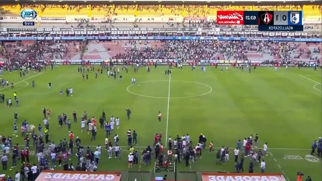 Une bagarre monstre fait plus d'une vingtaine de blessés dans les tribunes lors d'une rencontre de la Ligue mexicaine de football