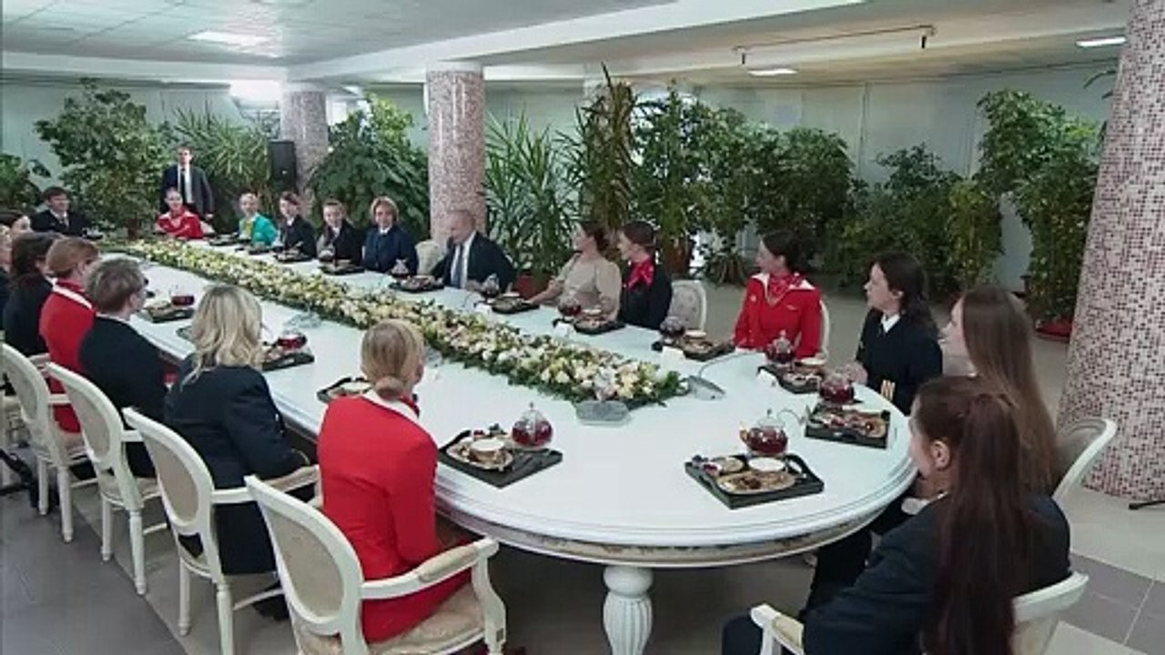 Blinkens grenzüberschreitung in polen: schulter an schulter mit kuleba