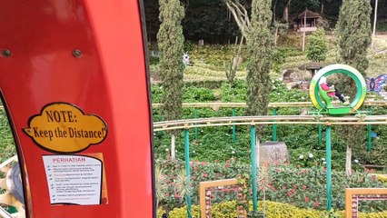 Wahana sky Bike di wisata Selecta kota batu