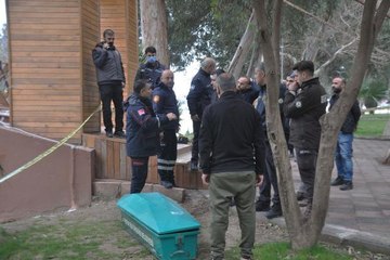 KÖPRÜDE DENGESİNİ KAYBEDİP DÜŞTÜĞÜ GÖLDE ÖLDÜ