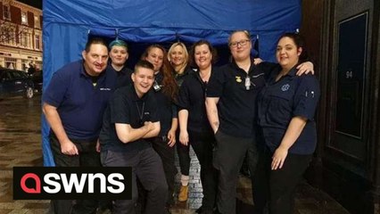 Hospital porter uses his beautiful voice to "bring cheer" to his patients