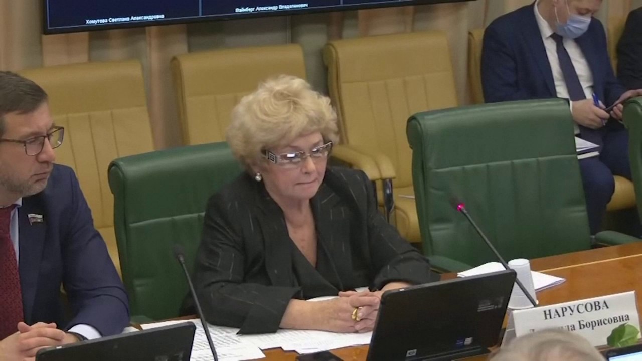 Guerre en Ukraine: une sénatrice russe évoque "4 soldats restés en vie" sur une compagnie de 100 militaires