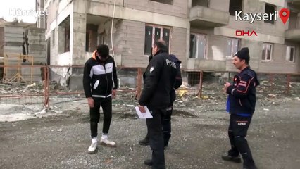 Piknik yapmak için çıktıkları dağda kayboldular