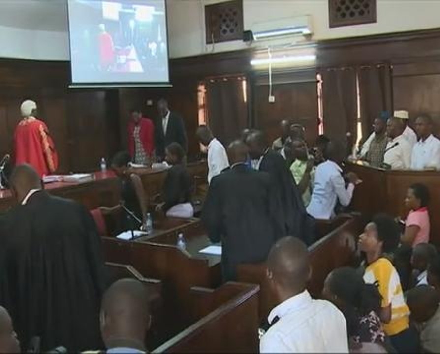 Lapan suspek pengebom di Kampala didapati bersalah