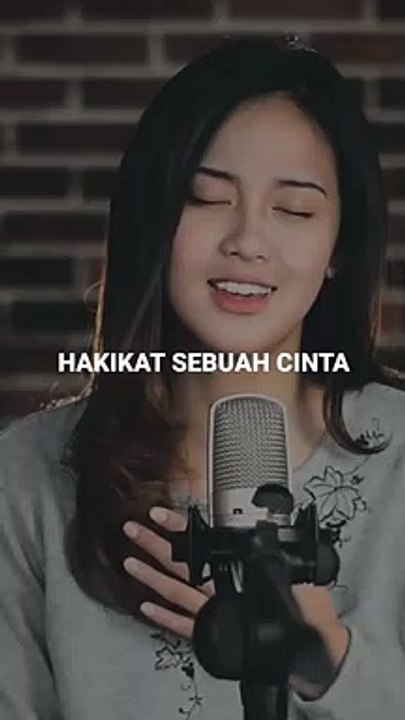 Biarlah jaih dari pandangan daripada dekat penuh siksa