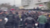 SPOR Fenerbahçe ? Trabzonspor maçı öncesi güvenlik noktalarındaki yoğunluk ezilme tehlikesi yarattı