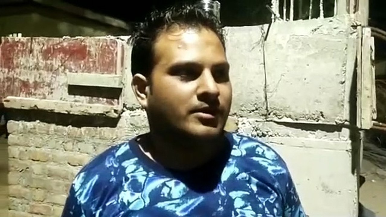 ज्वेलरी की दुकान में पिस्तौल की नोक पर की लाखों की लूट