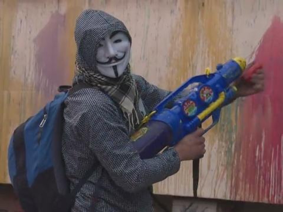 Macedonia's paint-filled protests struggle to spur change