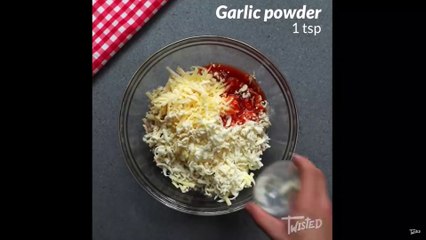 crispy buffalo chicken pasta pops