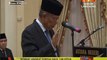 Tan Sri Adenan Satem mengangkat sumpah sebagai Ketua Menteri Sarawak