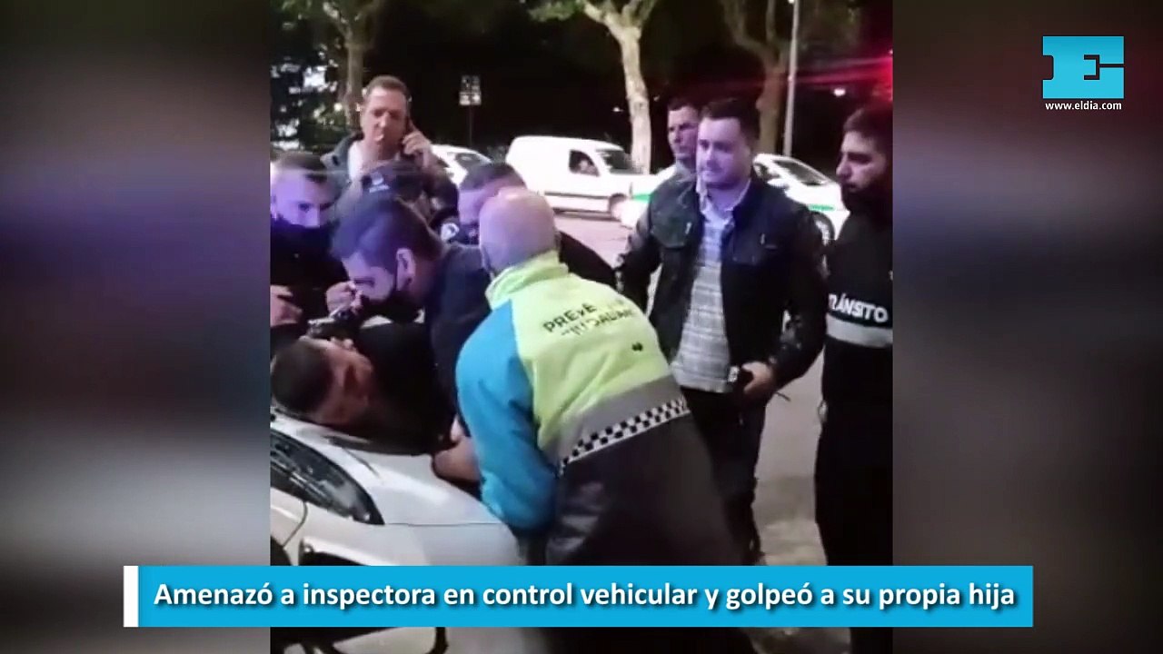 Amenazó a inspectora en control vehicular y gol...
