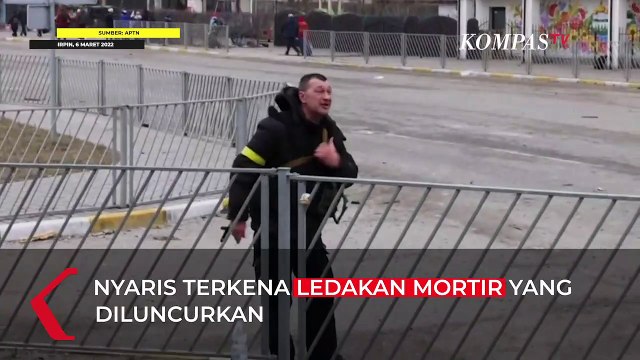 Mengerikan! Warga Ukraina Nyaris Kena Mortir Rusia