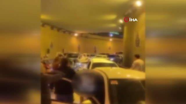 Esenler'de yolu kapatıp asker uğurlaması yaptılar