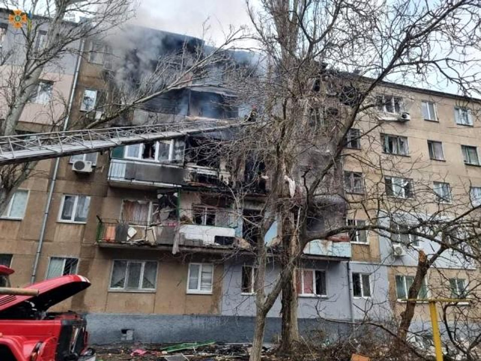 Nikolaev'de sivil yerleşim yerleri vuruldu