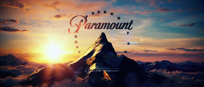 A Última Ressaca do Ano Trailer Legendado