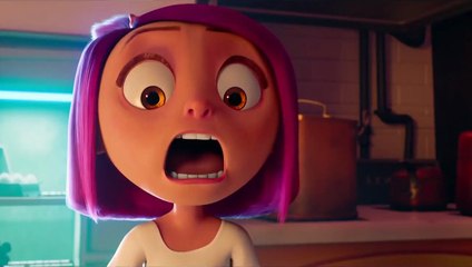 Sola en casa Tráiler